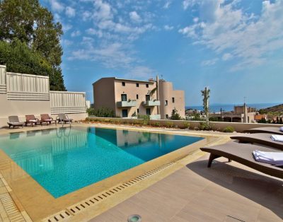 Nelli Villa