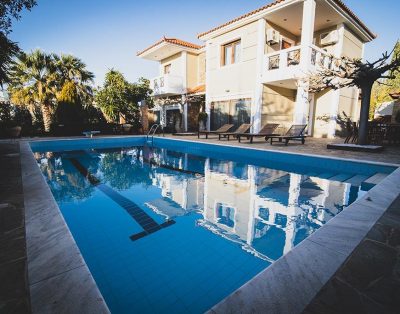 Chrisoula Villa