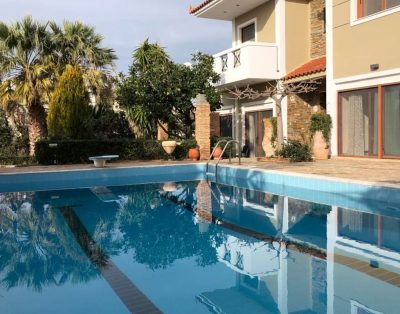 Chrisoula Villa