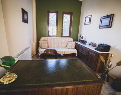 Chrisoula Villa