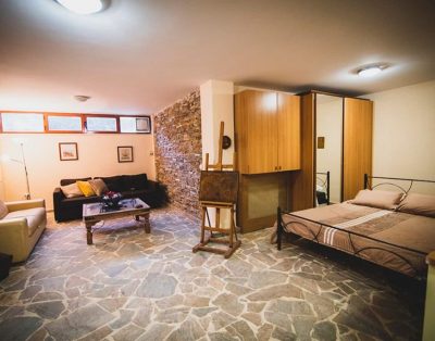 Chrisoula Villa