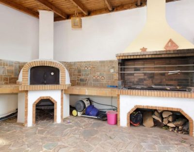Chrisoula Villa