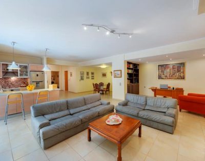 Petty Villa