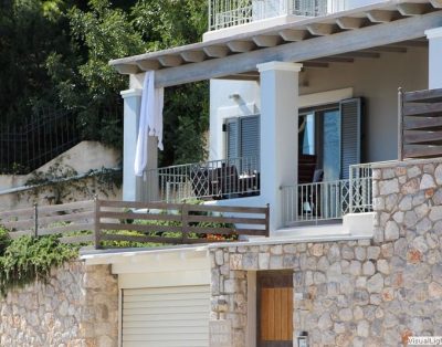 Avelin Villa