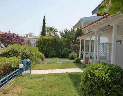 Alla Holiday House