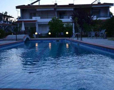 Alla Holiday House