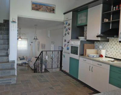 Alla Holiday House