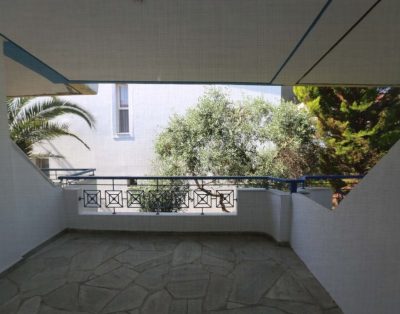 Alla Holiday House