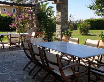 Clio Holiday House