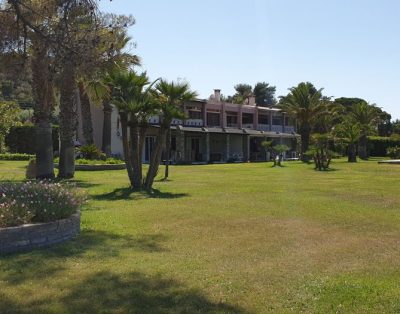 Clio Holiday House