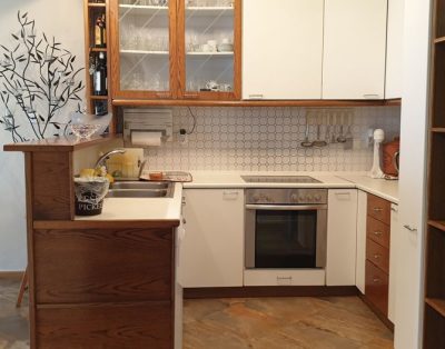 Clio Holiday House