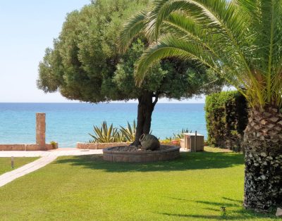 Leda Holiday House