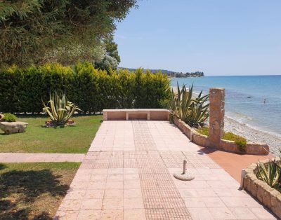 Leda Holiday House