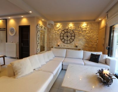 Tina Holiday House