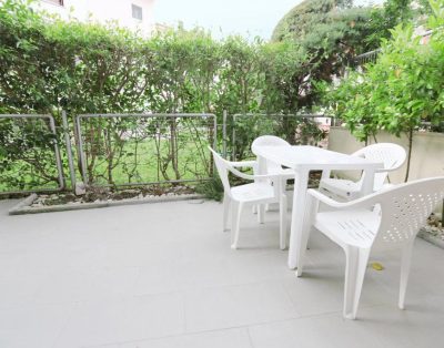 Tina Holiday House