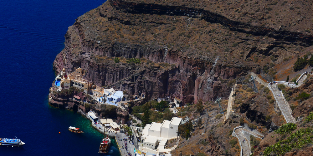 Olp port of Thira - Santorini Greece - My Greek Holidays