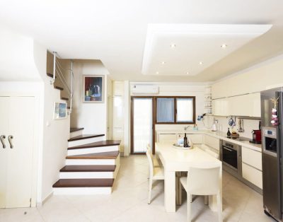 Algea Maisonette