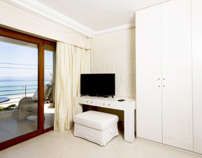 Algea Maisonette