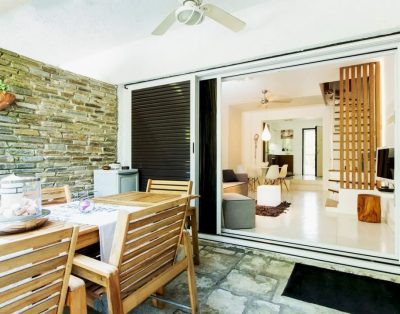 Hector Holiday House