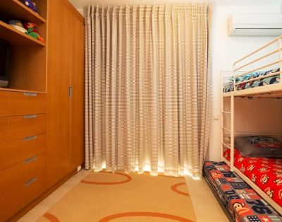Hector Holiday House
