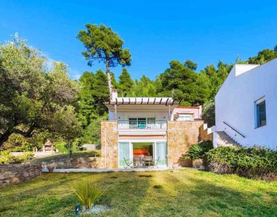 Sapphire Holiday House