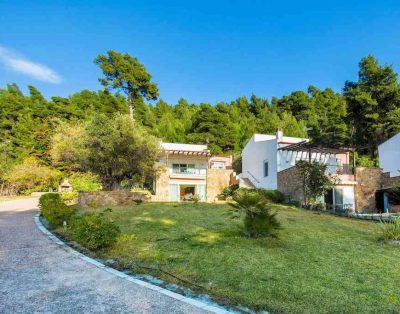 Sapphire Holiday House