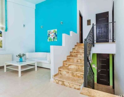 Sapphire Holiday House