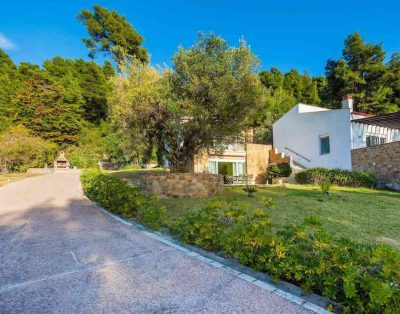 Sapphire Holiday House
