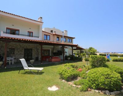 Faros Holiday House