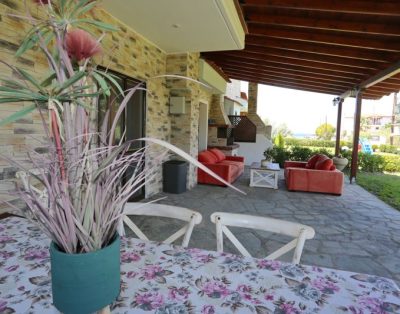 Faros Holiday House