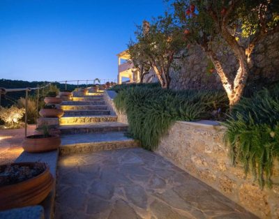 Aurora Villa