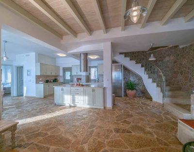 Aurora Villa