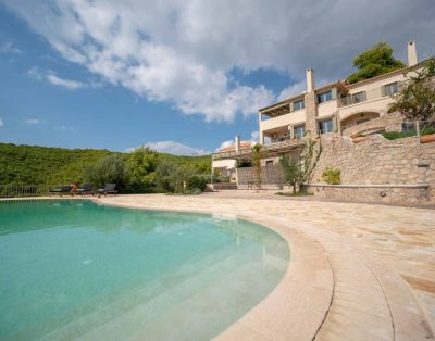 Aurora Villa