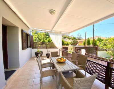 Vira Holiday House