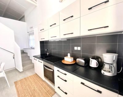 Vira Holiday House