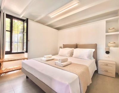 Vira Holiday House