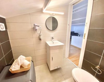 Vira Holiday House