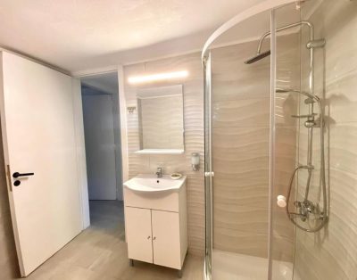 Vira Holiday House