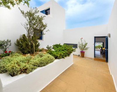 Deni Villa