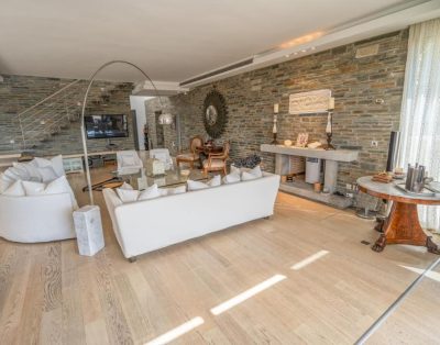 Kylie Villa