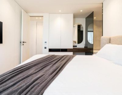Lola Penthouse