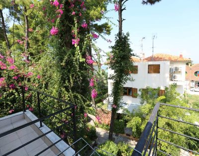 Oksi Holiday House