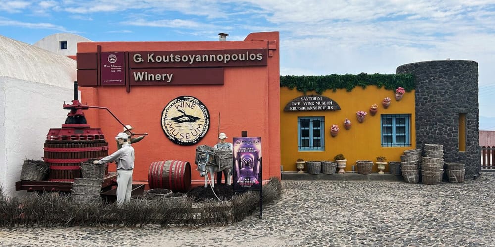 Santorini Travel Off Season Greece - Санторини вне сезона Греция - My Greek Holidays