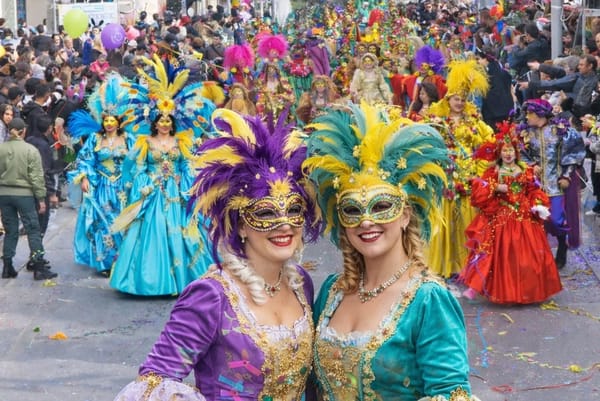Carnival Rethymno girls Carnival Rethymno girls